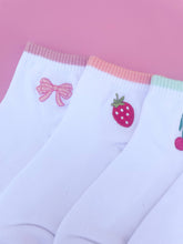 Load image into Gallery viewer, Women's Embroidered Ankle Socks