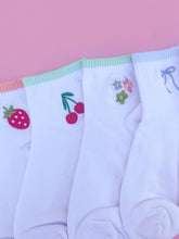 Load image into Gallery viewer, Women's Embroidered Ankle Socks