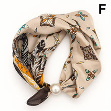 Load image into Gallery viewer, Silk Feel Pearl Magnetic Clasp Scarf Necklace | 40NK9802