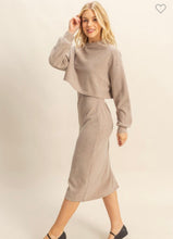 Load image into Gallery viewer, Knit Midi Dress Set
