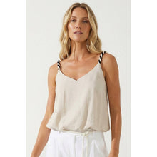Load image into Gallery viewer, Contrast Twisted Strap High Low Bubble Top