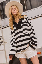Load image into Gallery viewer, Striped Oversized Sweatshirt

