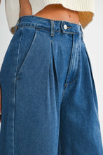 Load image into Gallery viewer, Pleated Wide Leg Denim Jean
