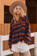 Load image into Gallery viewer, Striped Oversized Sweatshirt
