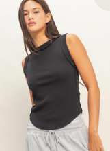 Load image into Gallery viewer, Seam Detail Tank
