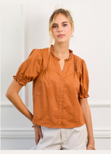 Load image into Gallery viewer, BUBBLE SLEEVE BLOUSE
