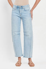 Load image into Gallery viewer, Barrel Jean
