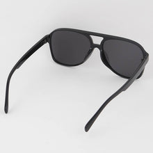 Load image into Gallery viewer, Oversized Aviator Sunglasses
