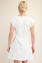 Load image into Gallery viewer, White Round Neck Pleated Dress
